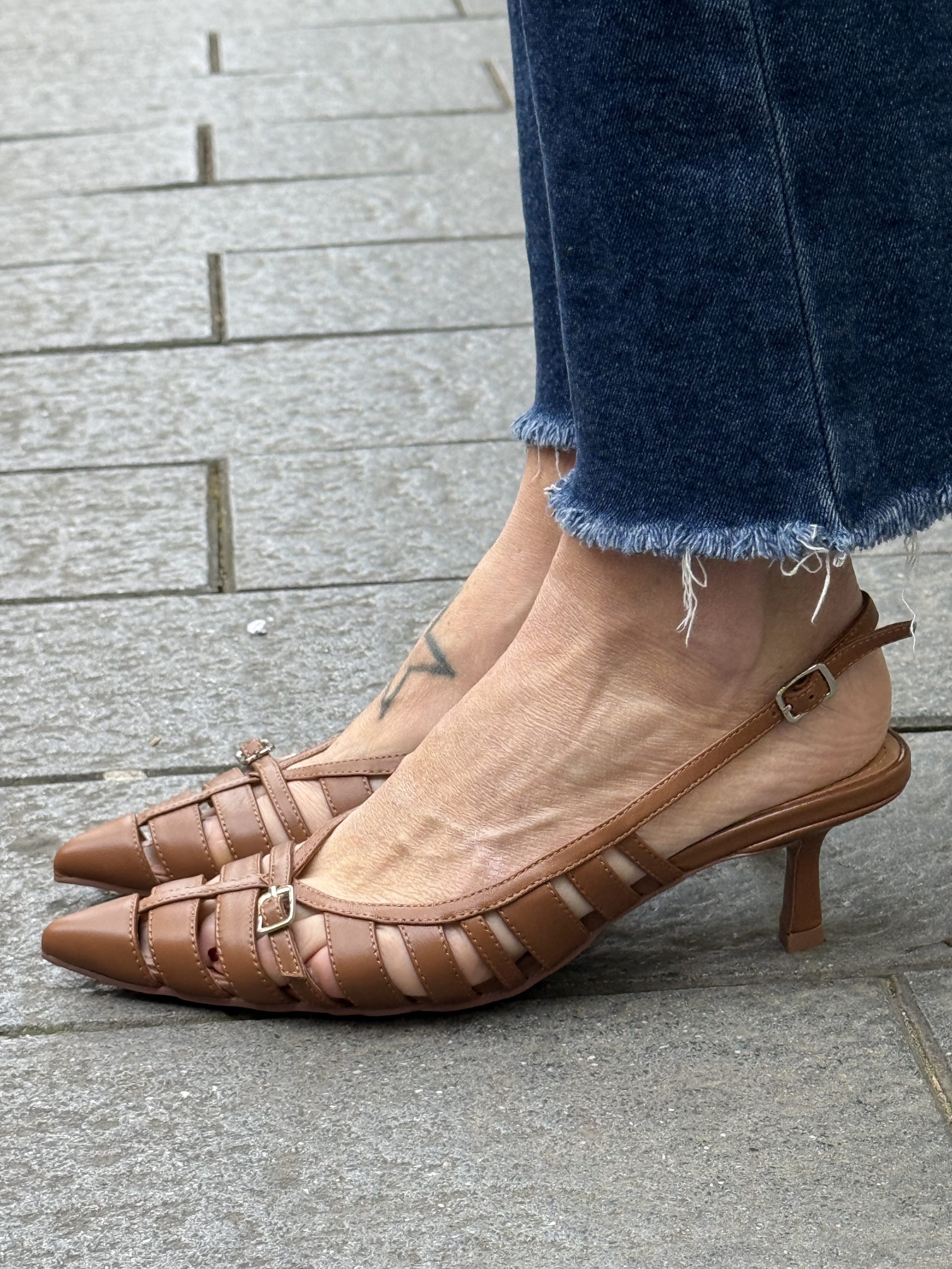 Slingback gabbia contemporanea - immagine 2
