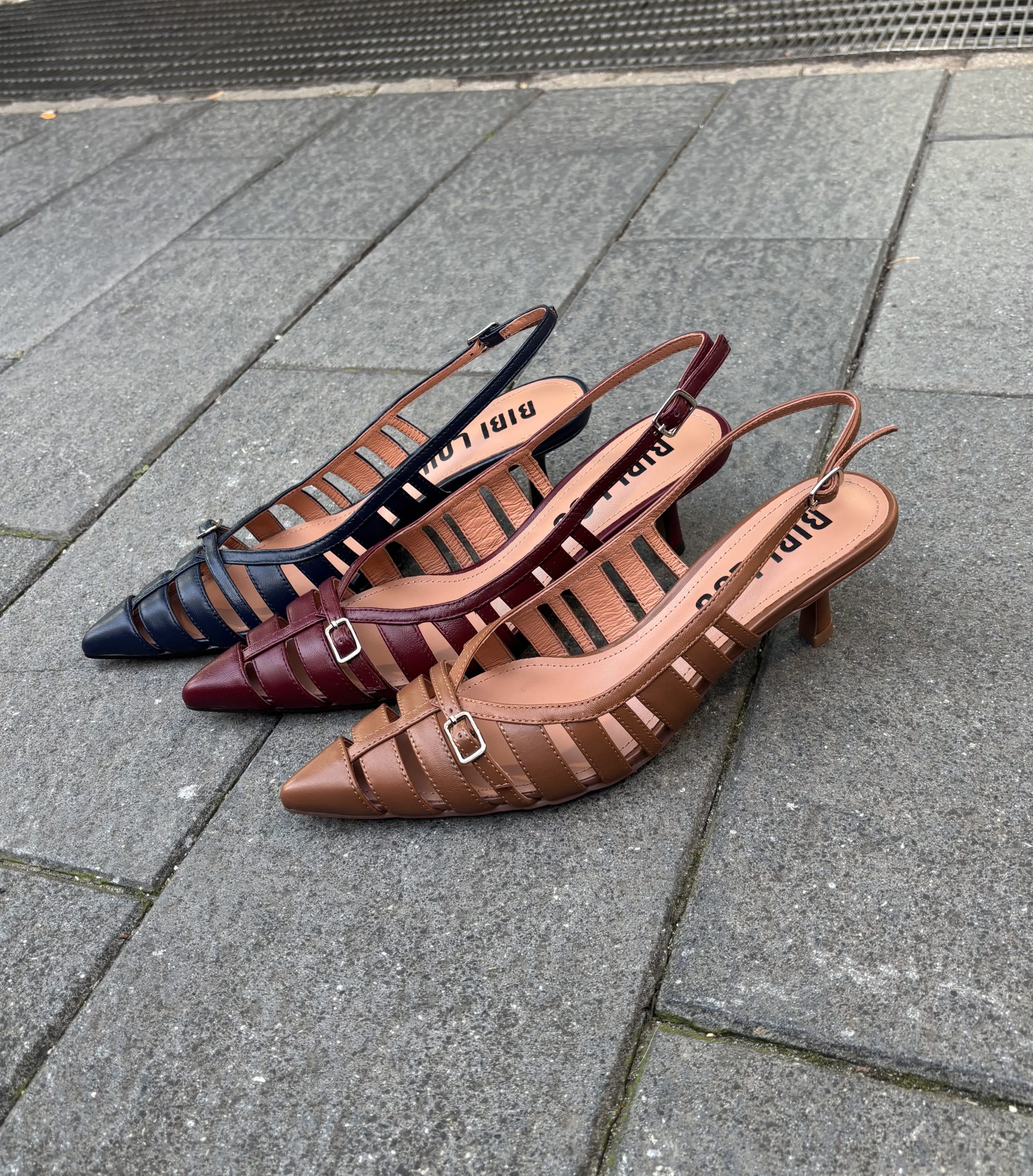 Slingback gabbia contemporanea